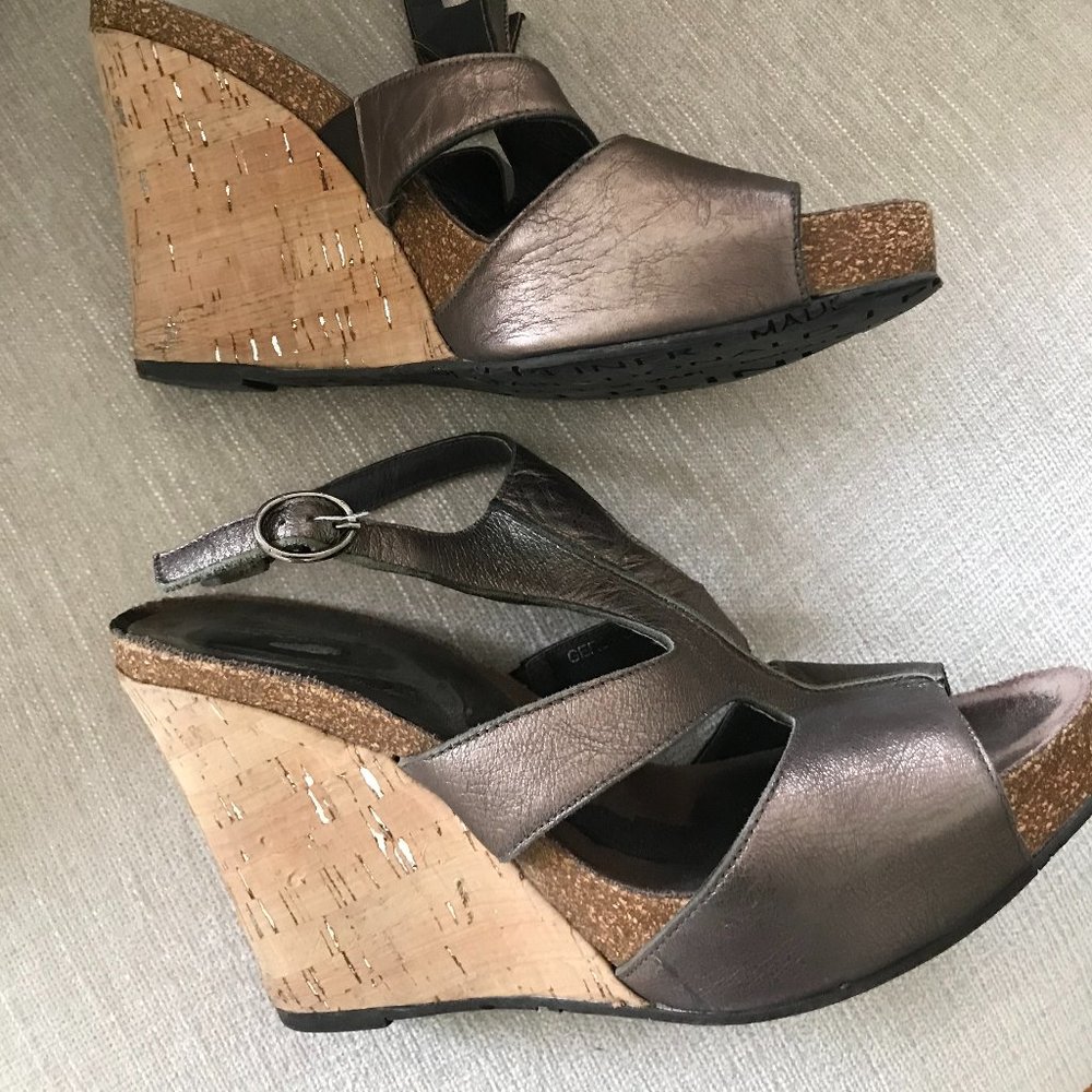 Donald Pliner Gerda Pewter/Natural Silver Sandal